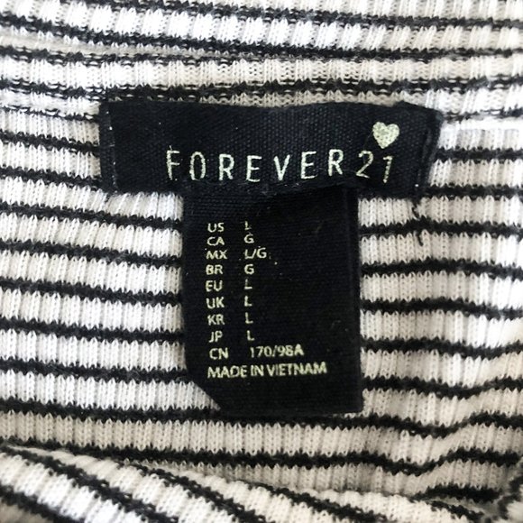 Forever 21 B&W Striped Long Sleeve Crop Top SZ L - Picture 2 of 3